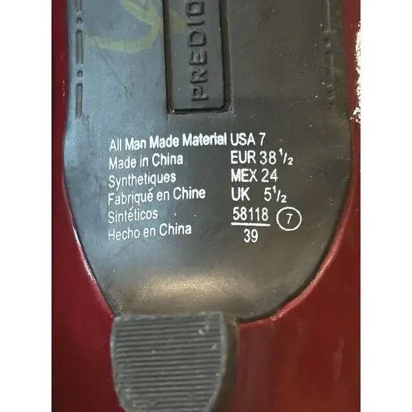 Predictions Red Shiny Mary Jane Shoes size 7 - Picture 7 of 9